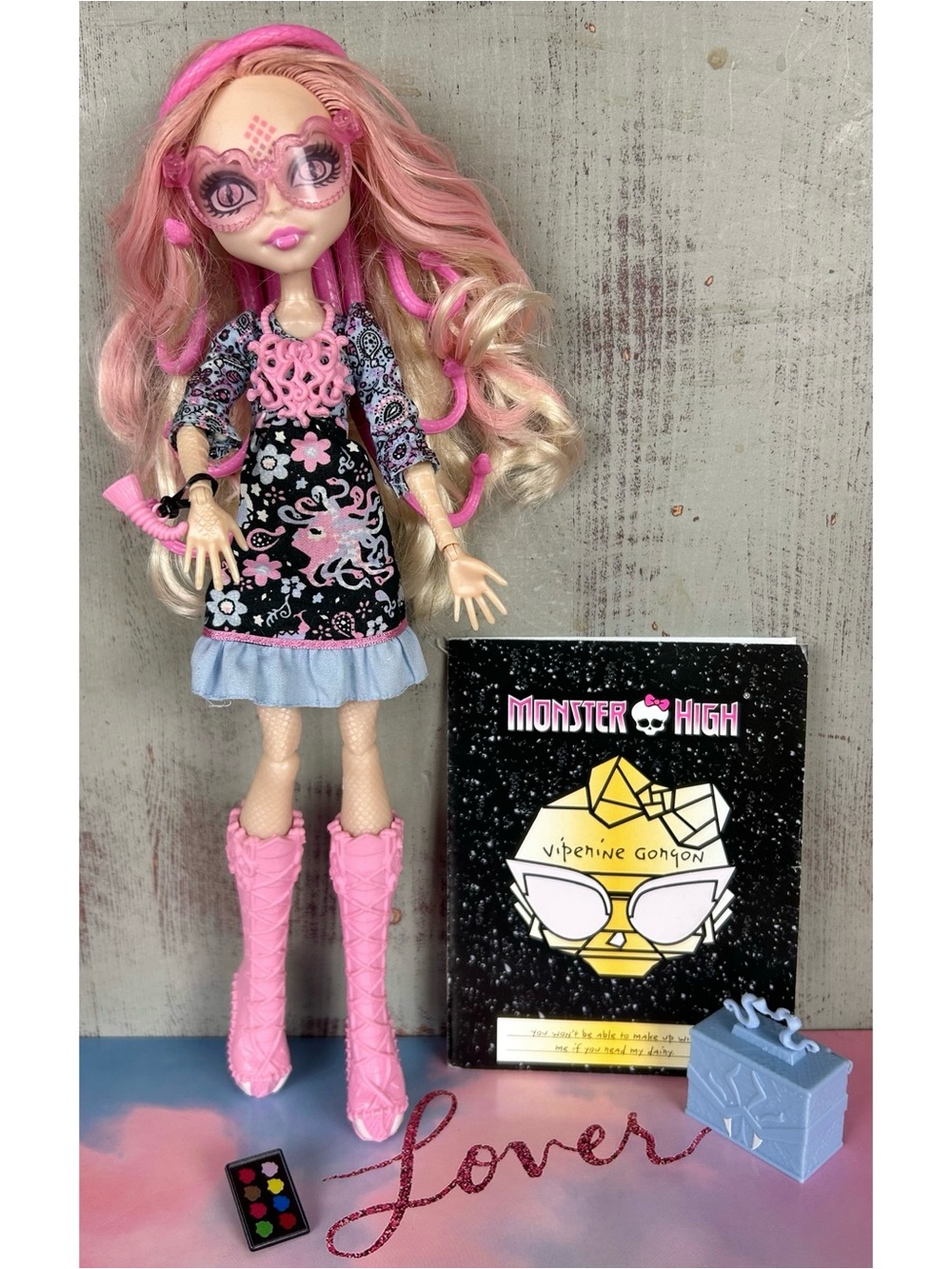 Monster High Viperine Gorgon Frights Camera Action Doll